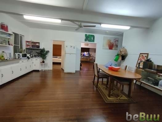 Rent out room due to school holiday, Townsville, Queensland