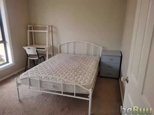 Clean and tidy room including electricity and water network, Dubbo, New South Wales