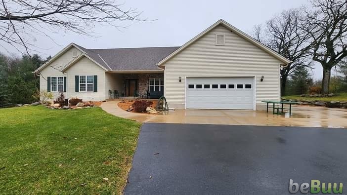 Fully furnished 4 bedroom/3 bath home for rent in Mukwonago. $1, Madison, Wisconsin