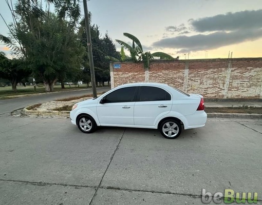 Vendo Aveo Chevrolet 2012 todo pagado factura de agencia $115, Colima, Colima