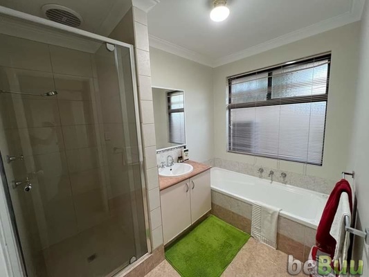 Room available now for rent in Cloverdale/Belmont. $250/week, Perth, Western Australia