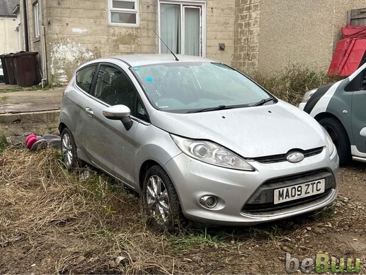 Ford Fiesta 1.2 Petrol Ztec Car drives well, West Yorkshire, England