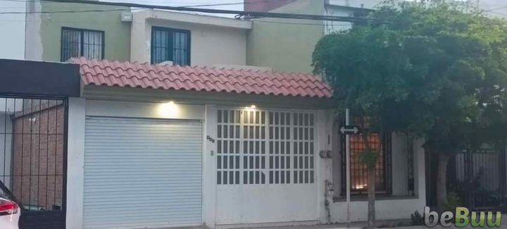 Vendo casa con local comercial  sobre Avenida principal., Aguascalientes, Aguascalientes