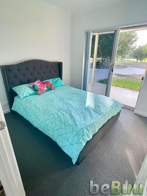 ***sorry no couples*** Room for rent in MaidaVale, Perth, Western Australia