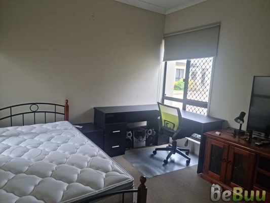 Large room furnished. Built in robe, Townsville, Queensland