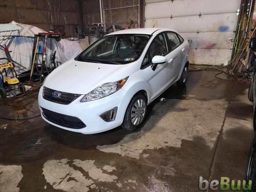 2011 ford feista clean little car with low miles, Erie, Pennsylvania