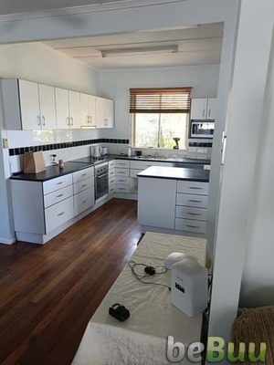 there?s 2 big rooms available, Brisbane, Queensland