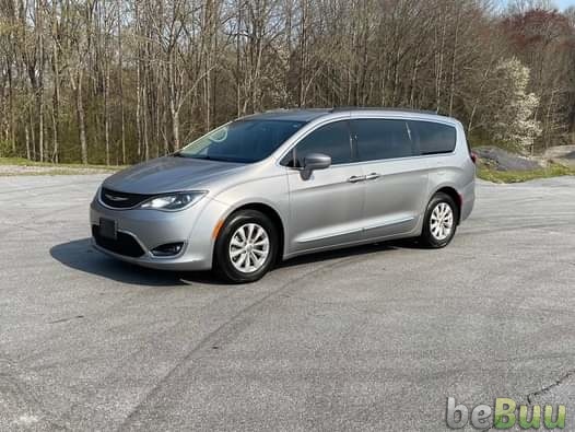 *2017 Chrysler Pacifica Touring-L*Clean Title*129, Columbia, South Carolina