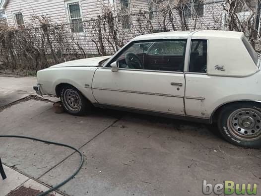 Runs and drives.been sitting for a while.have brand new battery, Kansas City, Missouri