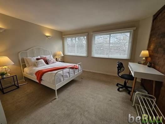 One private bedroom available May 15 until Dec. 31st, Toronto, Ontario