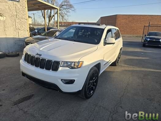 2017 Jeep Grand Cherokee Altitude 4X4 V6 with only 84000 miles, Detroit, Michigan