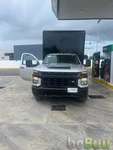 Camioneta Seminueva con caja seca lista para trabajar 12 mil km, San Juan Del Rio, Querétaro