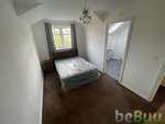 4 Beds 3 Baths - Townhouse Professionals only  Cedarwood Close, Greater Manchester, England